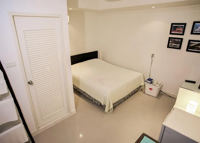 Hotel House 3*
