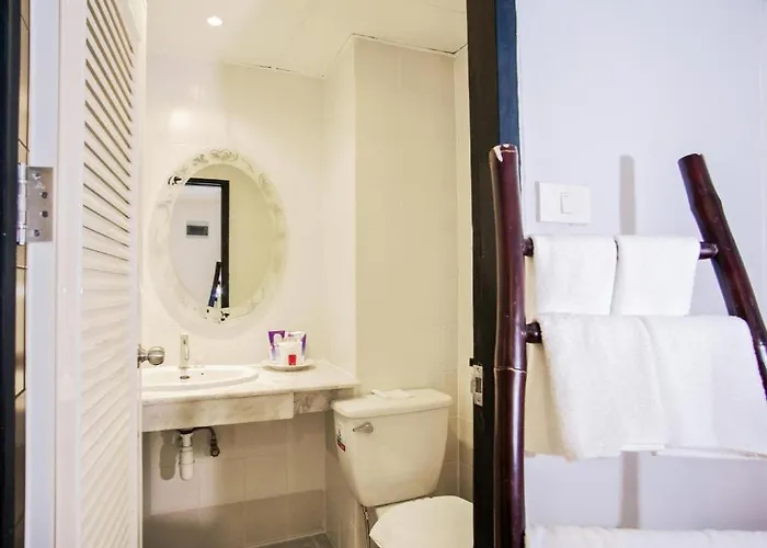 House Hotel 3*