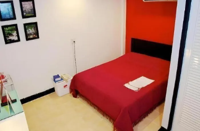 House Hotel 3*